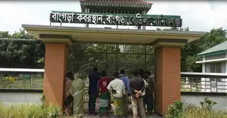 মানিকগঞ্জে কবরস্থান থেকে পাঁচ কঙ্কাল চুরি